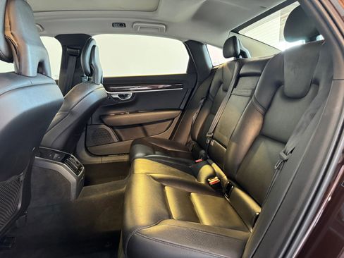 Used 2018 Volvo S90 T5 Momentum w/ Convenience Package image 23