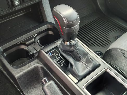 Used 2023 Toyota Tacoma TRD Sport AWD/4WD image 22