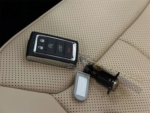 New 2024 Jeep Grand Cherokee Limited w/ Luxury Tech Group II image 42