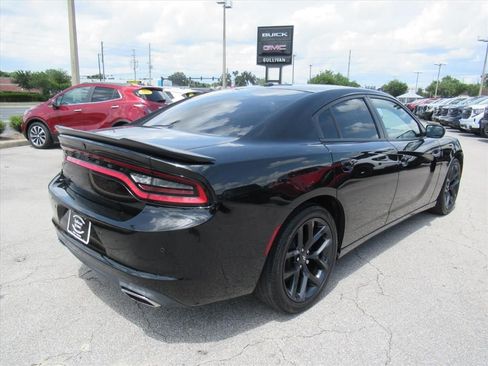 Used 2021 Dodge Charger SXT w/ Blacktop Package RWD image 6