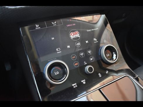 Used 2018 Land Rover Range Rover Velar S AWD/4WD image 12