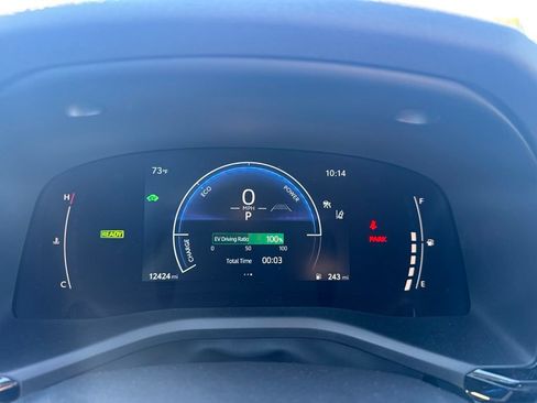 Used 2026 Toyota Camry SE FWD image 14