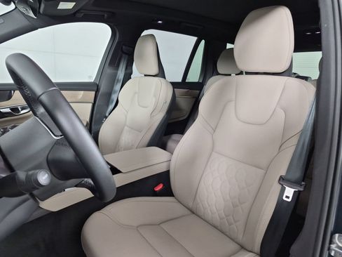 Certified 2026 Volvo XC90 B6 Plus w/ Protection Package Premier AWD/4WD image 29