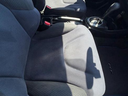 Used 2013 Honda Fit Sport image 18