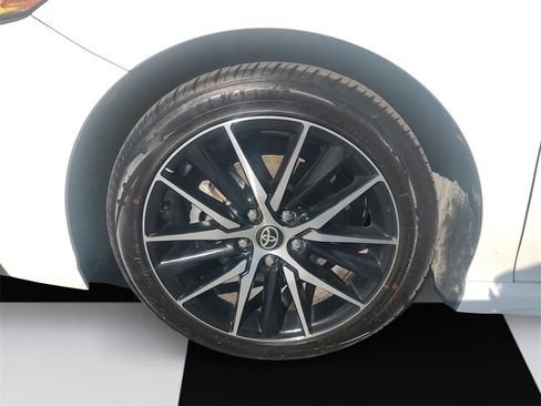 Used 2024 Toyota Camry SE image 14