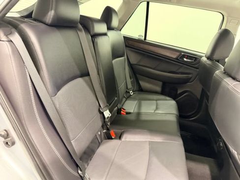 Used 2018 Subaru Outback 2.5i Limited AWD/4WD image 26