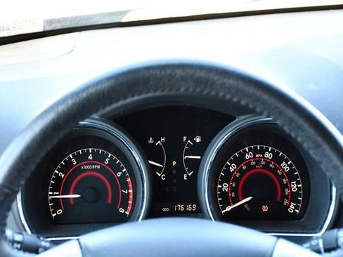 Used 2013 Toyota Highlander Limited image 24