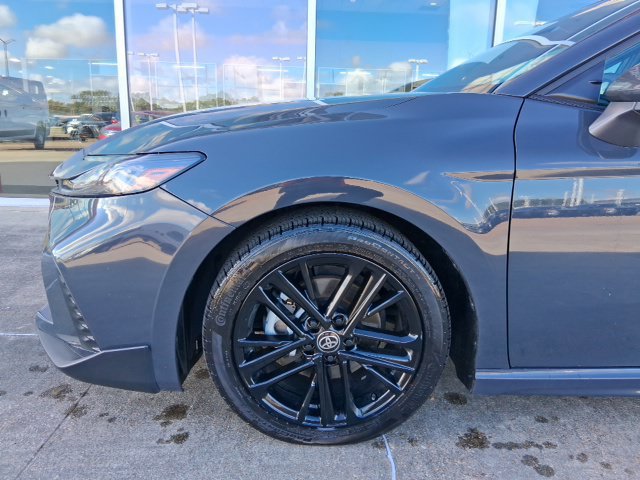 Used 2026 Toyota Camry SE FWD image 5