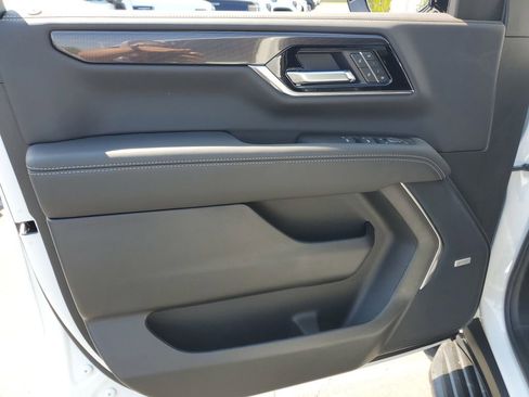 New 2026 GMC Yukon Elevation image 11