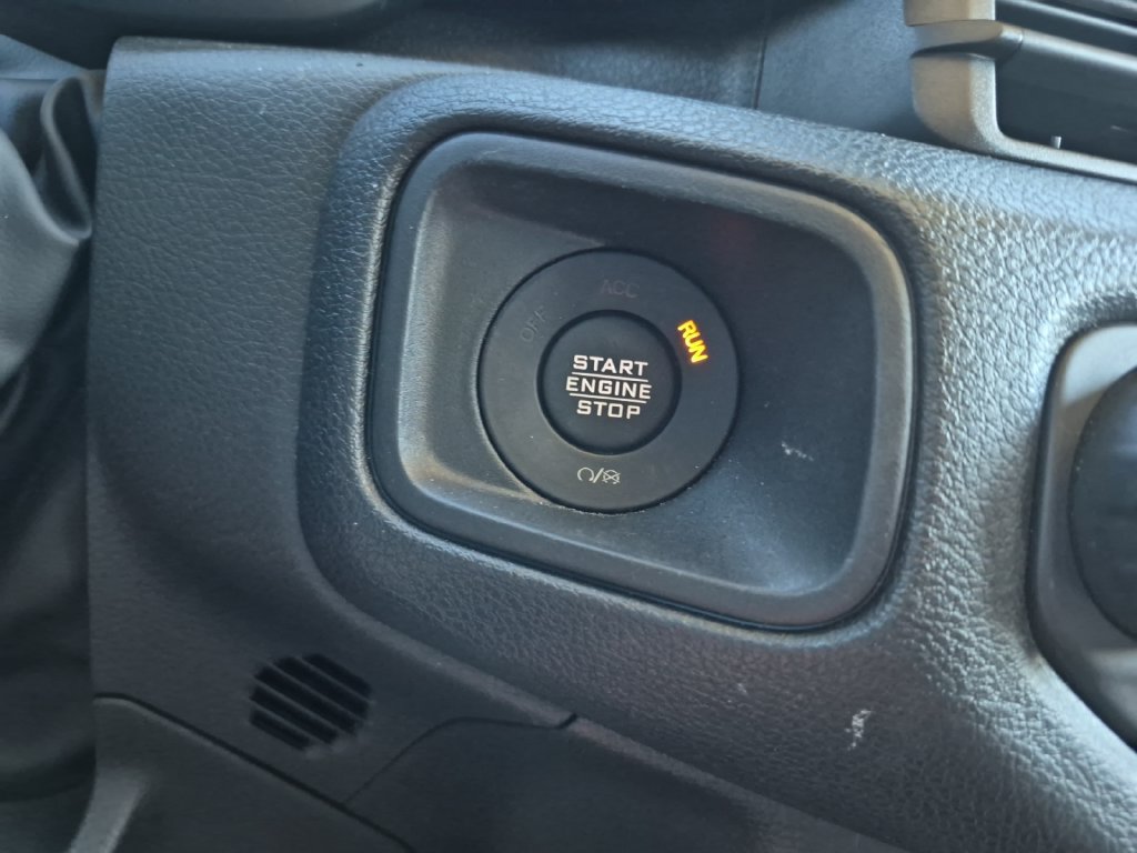 Used 2024 Jeep Wrangler Unlimited Sport AWD/4WD image 24