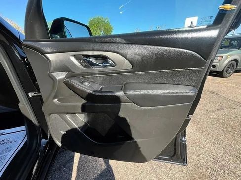 Used 2022 Chevrolet Traverse Premier w/ Redline Edition FWD image 19