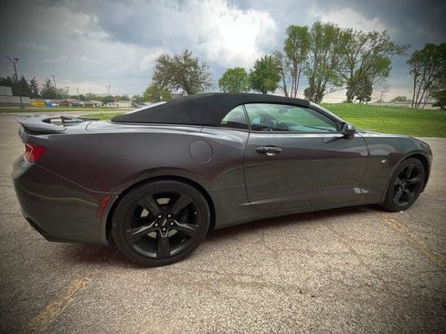 Used 2016 Chevrolet Camaro SS RWD image 13