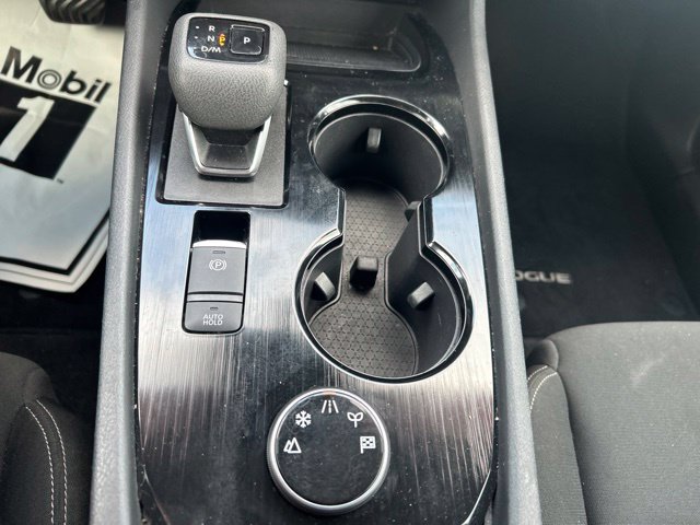 Used 2024 Nissan Rogue S AWD/4WD image 31