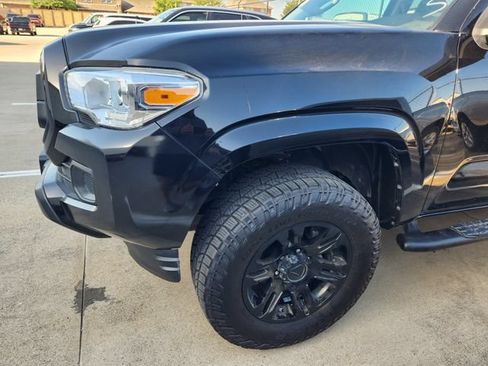 Used 2022 Toyota Tacoma SR w/ SR Convenience Package RWD image 7