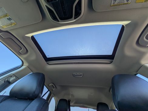 Used 2023 Subaru Outback Limited XT AWD/4WD image 28