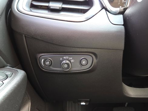 Used 2021 Chevrolet Equinox Premier w/ Redline Edition image 30