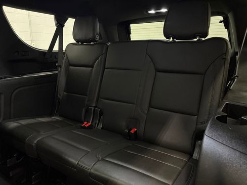 Used 2021 Chevrolet Suburban High Country AWD/4WD image 33