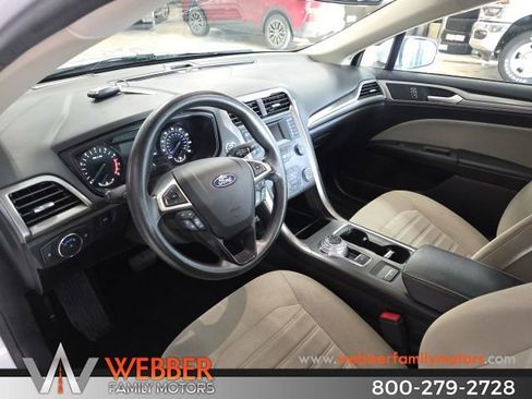 Used 2019 Ford Fusion S image 9