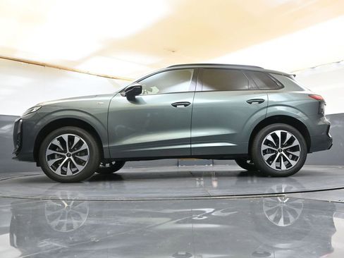 New 2026 Audi Q3 quattro 2.0T AWD/4WD image 40