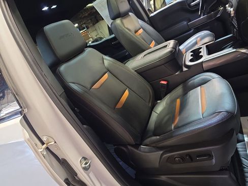 Used 2020 GMC Sierra 1500 AT4 w/ AT4 Premium Package AWD/4WD image 26