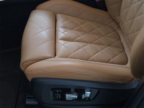 Used 2024 BMW X5 xDrive50e w/ Premium Package image 31