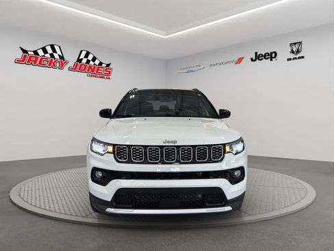 Used 2025 Jeep Compass Limited AWD/4WD image 14