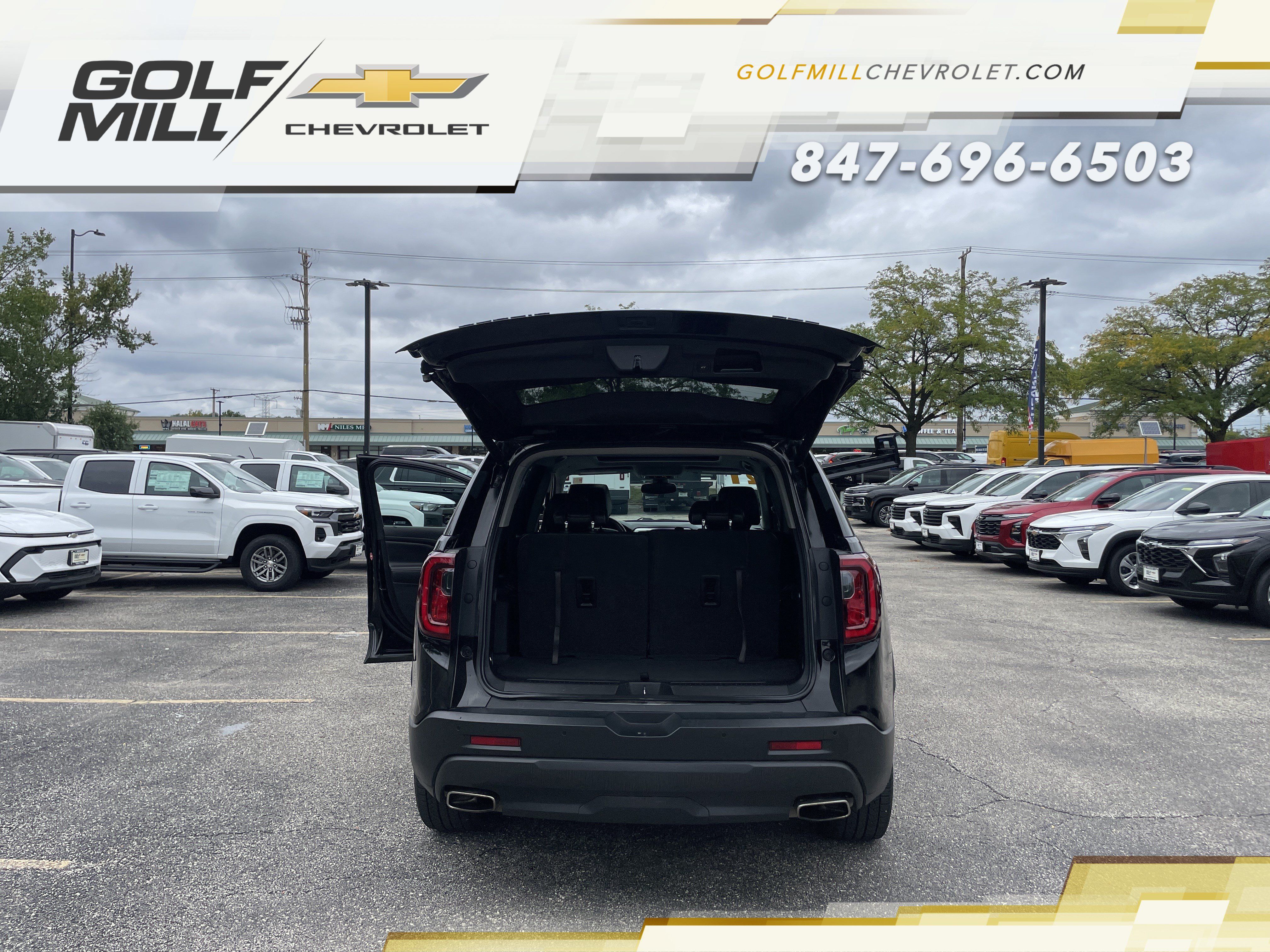 Used 2021 GMC Acadia SLT w/ Elevation Edition AWD/4WD image 11