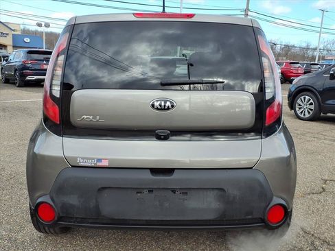 Used 2015 Kia Soul + w/ Primo Package FWD image 6