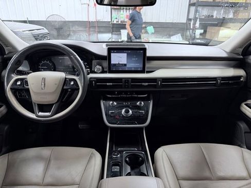 Used 2022 Lincoln Corsair AWD w/ Premium Package image 26