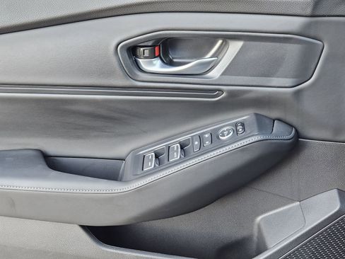 Used 2025 Honda Accord Sport image 28