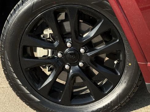 Used 2022 Jeep Grand Cherokee Laredo X image 6