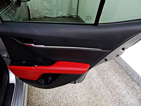 Used 2020 Toyota Camry XSE FWD image 12