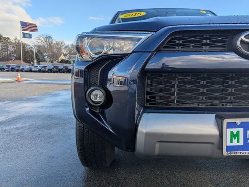 Used 2018 Toyota 4Runner TRD Off-Road Premium image 9
