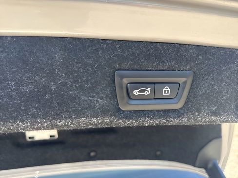 Used 2019 BMW M550i xDrive AWD/4WD image 33