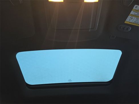 Used 2015 Ford Explorer Sport image 22