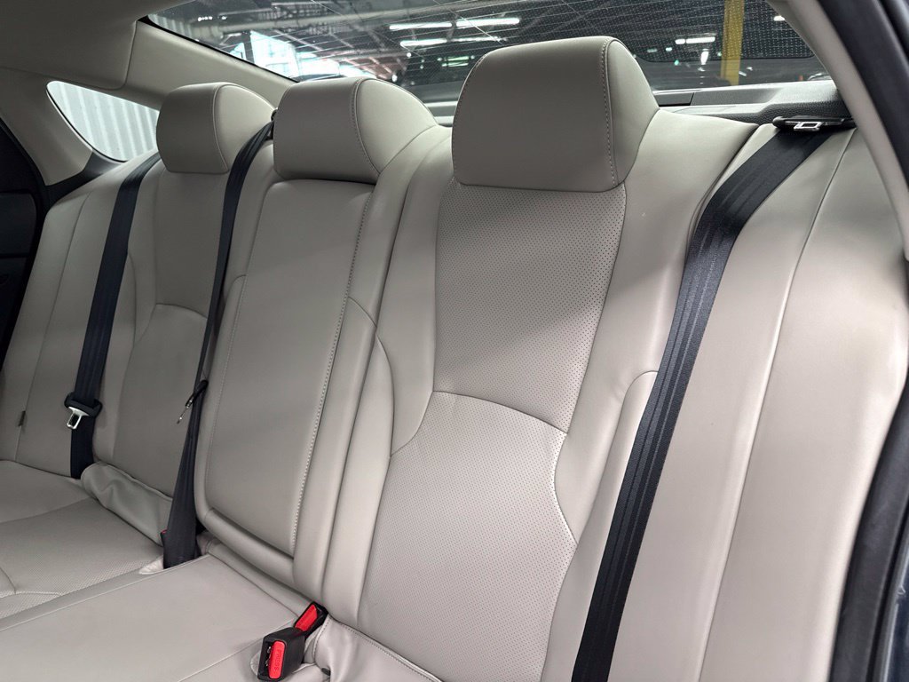 Used 2024 Honda Accord EX-L image 11