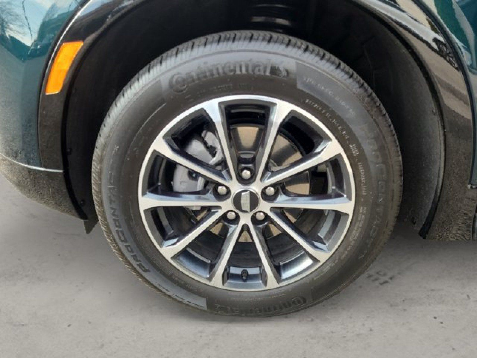 Used 2024 Cadillac XT4 Sport AWD/4WD image 10