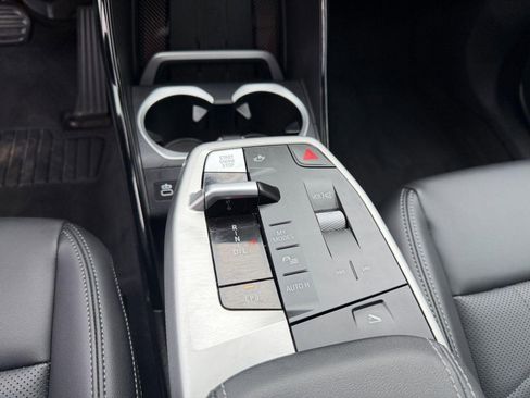 Certified 2025 BMW X1 xDrive28i w/ Premium Package image 24