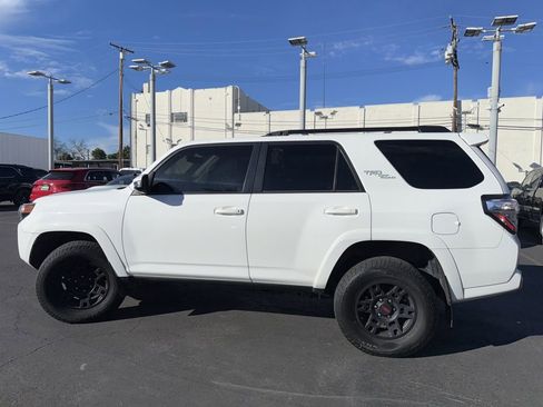 Used 2019 Toyota 4Runner TRD Off-Road Premium image 11