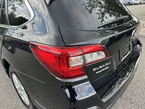 Used 2019 Subaru Outback 2.5i Premium AWD/4WD image 8