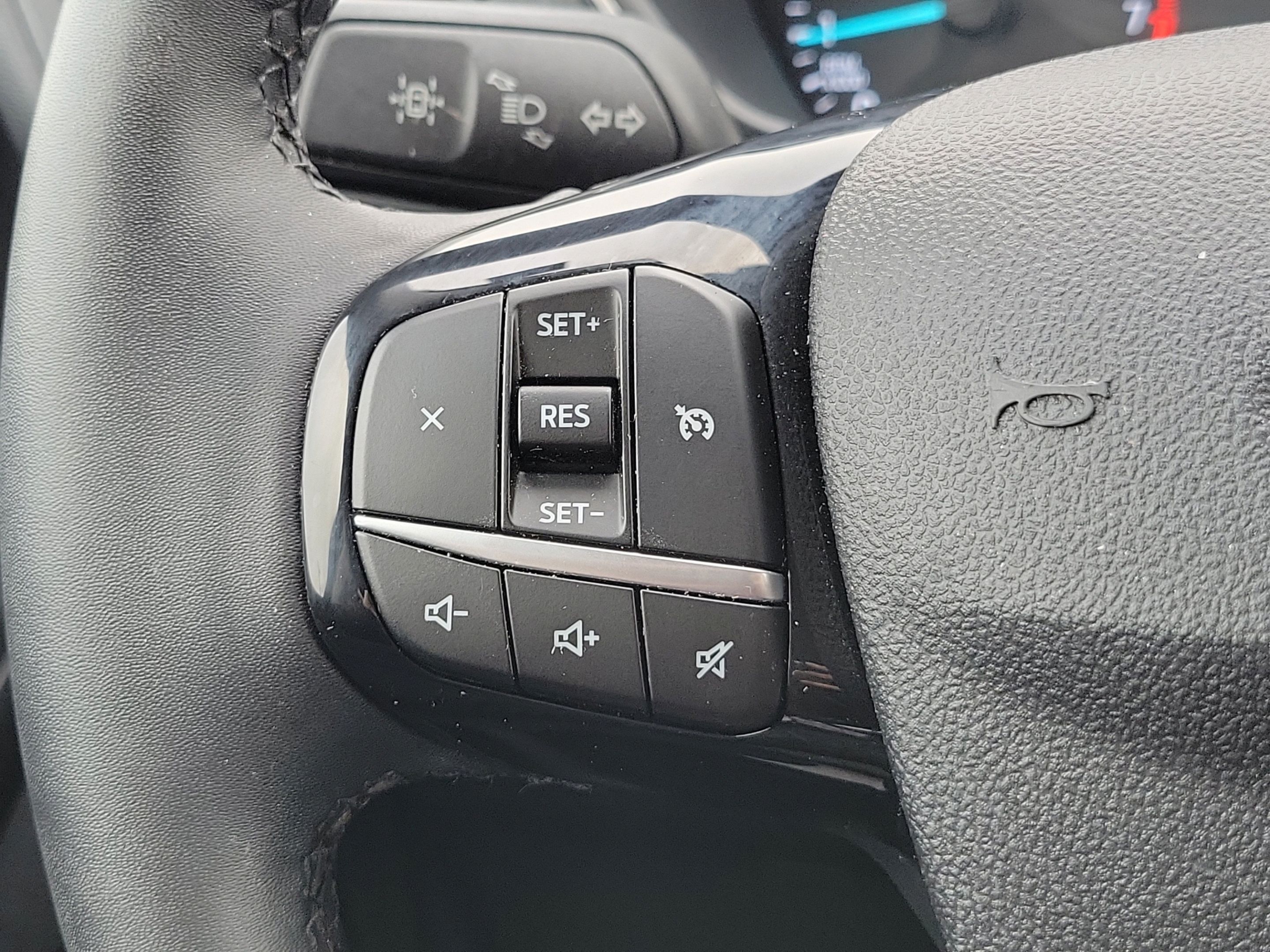 Used 2022 Ford Escape SE w/ Cold Weather Package AWD/4WD image 20