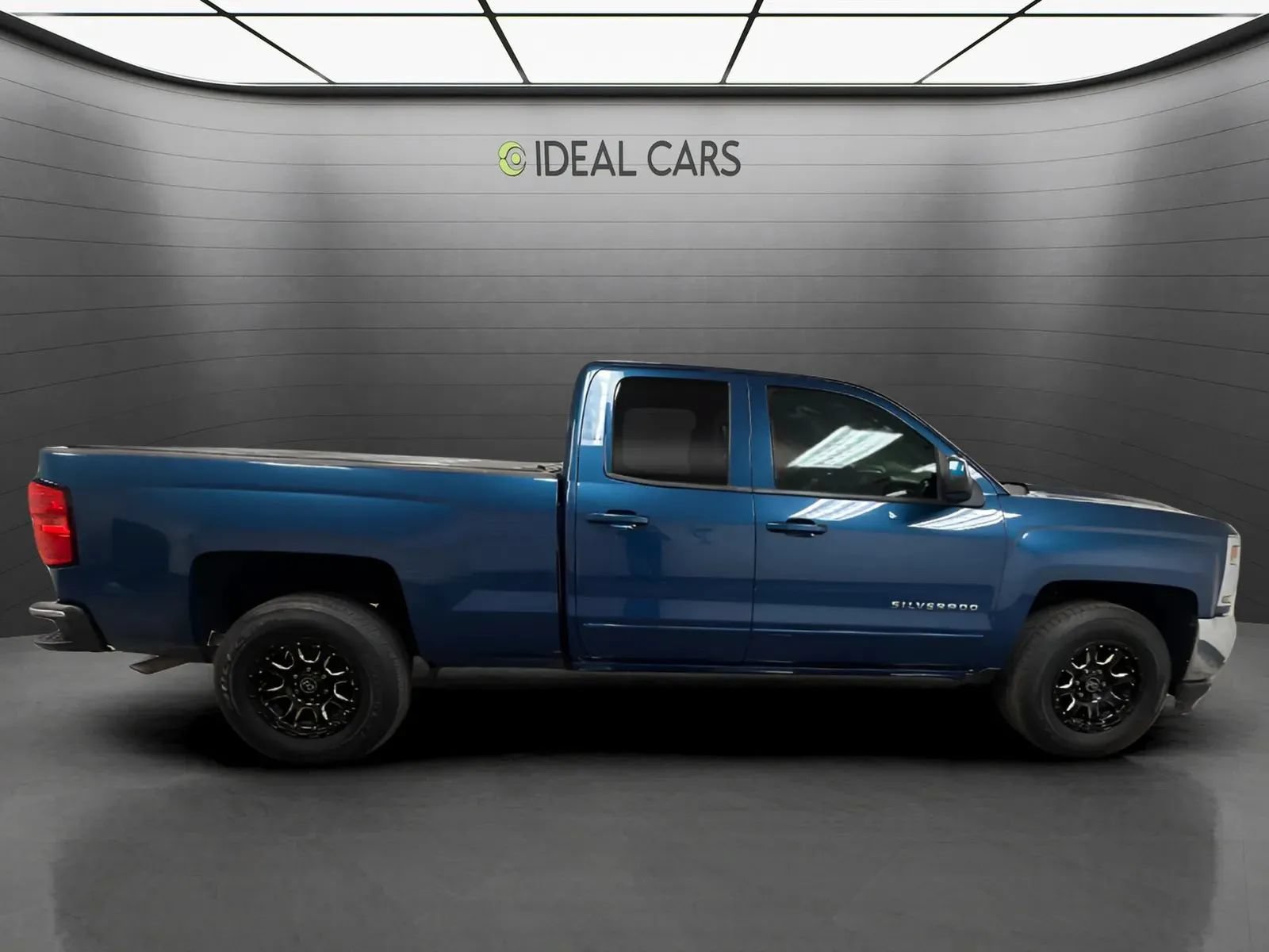 Used 2017 Chevrolet Silverado 1500 LT w/ All Star Edition RWD image 4
