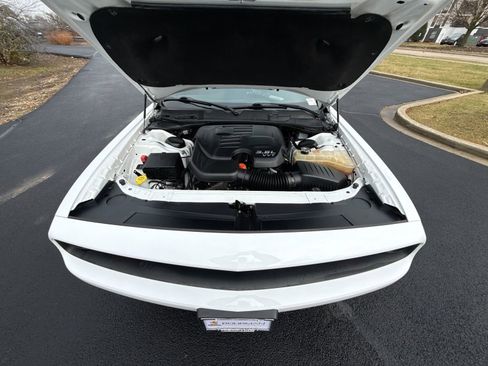 Used 2021 Dodge Challenger SXT image 25