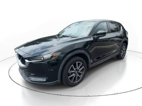 Used 2018 MAZDA CX-5 Touring w/ Preferred Equipment Package FWD image 5