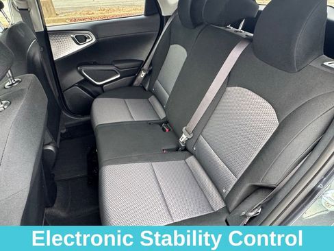 Used 2022 Kia Soul LX w/ Technology Package image 19