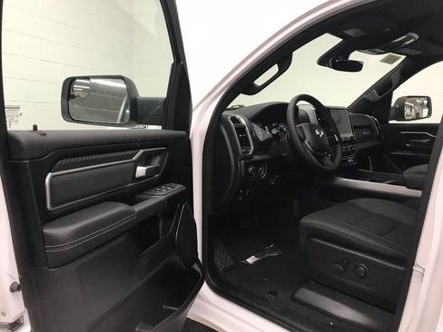 New 2026 RAM 1500 4x4 Crew Cab image 11