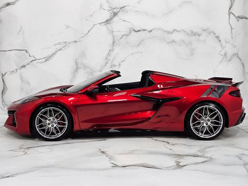 Used 2024 Chevrolet Corvette Z06 w/ Battery Protection Package RWD image 10