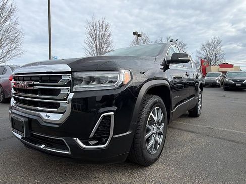 Used 2023 GMC Acadia SLT image 9