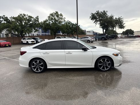 Used 2026 Honda Civic Sport Touring image 3