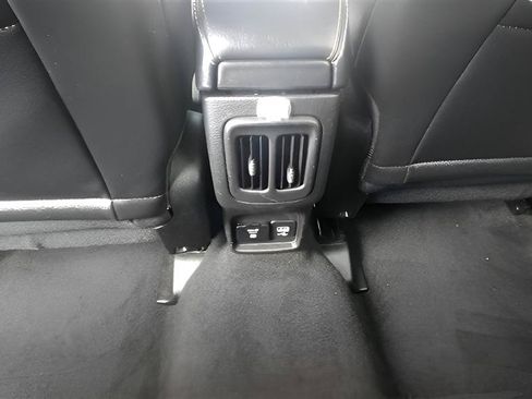 Used 2018 Jeep Compass Latitude w/ Popular Equipment Group AWD/4WD image 20